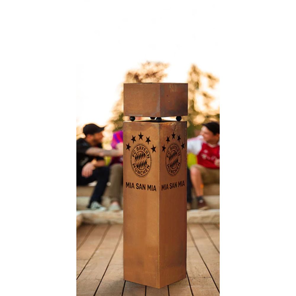 FC Bayern Dekosäule - Mia san Mia im 5 Sterne Edelrost Design - Gartensäule