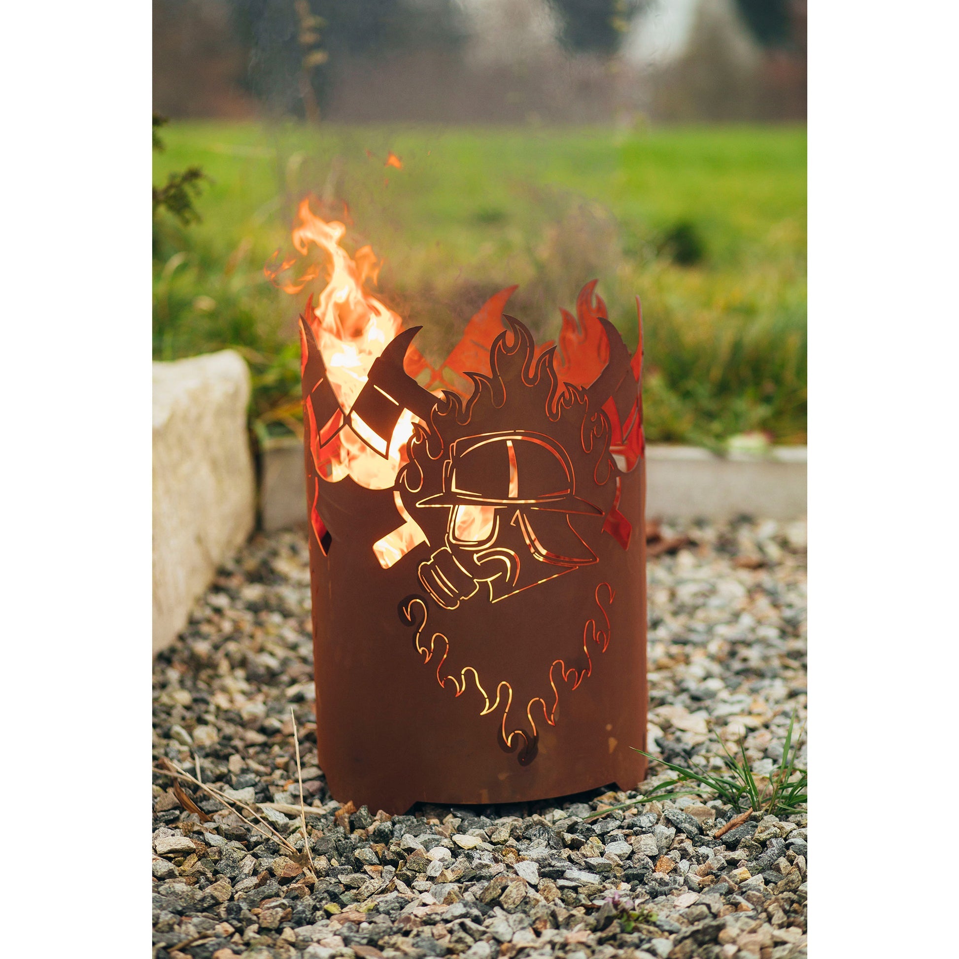 Feuerkorb Feuerwehr Atemschutz Motiv - Feuerstelle rund aus Metall Edelrost Design