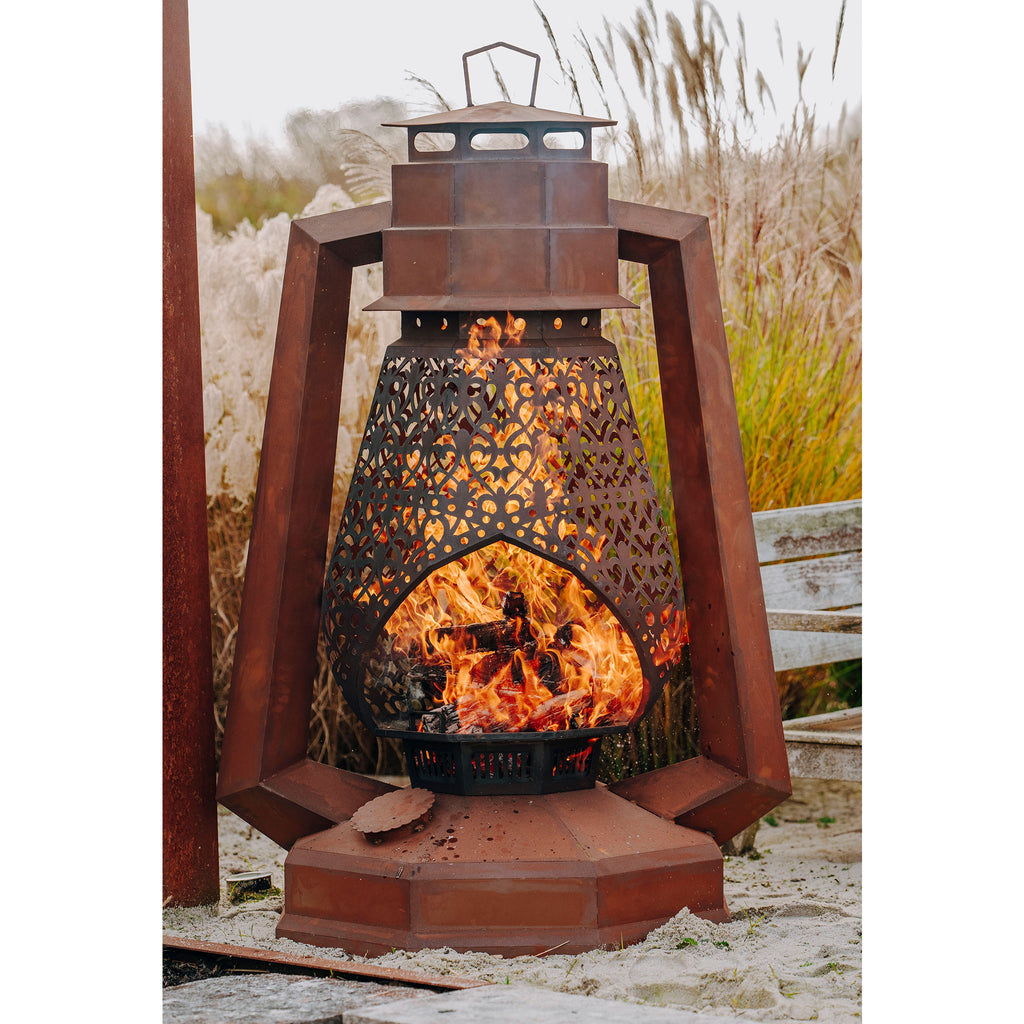 Feuerstelle - Laterne aus Edelrost Gartenfeuer XL Terrassenofen Rost-Patina