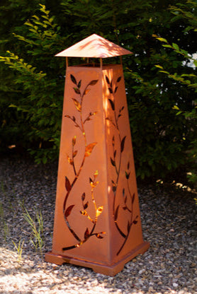 Feuerturm mit Ranken aus Metall Feuerstelle Outdoor Gartenfeuerstelle Edelrost