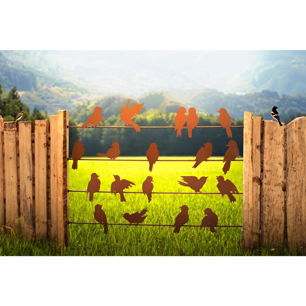 Robust und stilvoll: Zaunelement "Vogelparadies" mit Vogelmotiven, gefertigt aus langlebigem Edelrost.