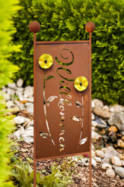 Gartenstecker XL aus Edelrost Willkommen Blumen, inkl. 2 Glasblüten Eingangsdeko
