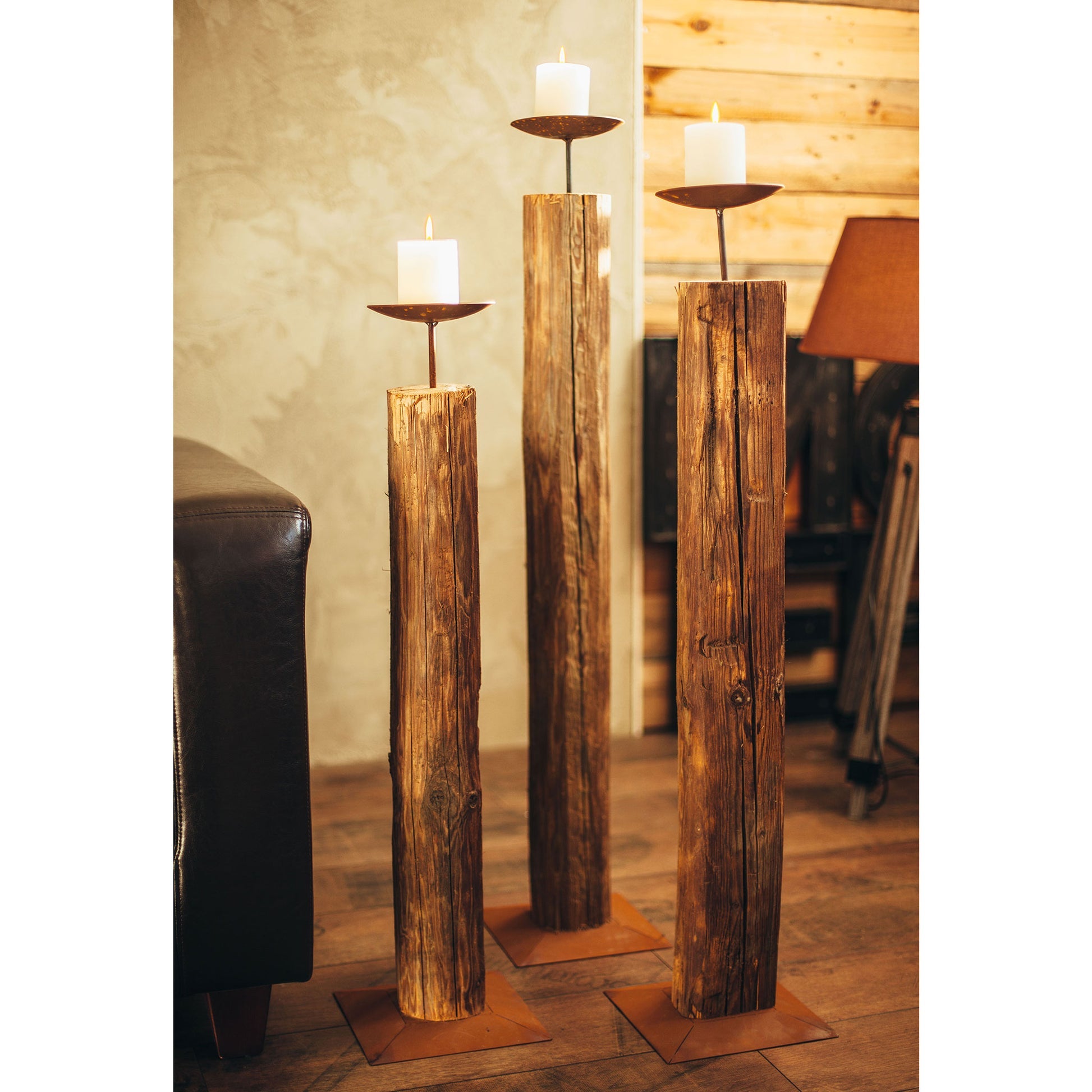Kerzenständer aus Holz mit Metallplatten aus Edelrost Wohndeko Rostdeko