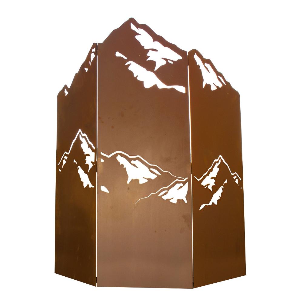 Raumteiler aus Edelrost mit detailliertem Bergmotiv, ideal als dekorativer Sichtschutz im Garten.