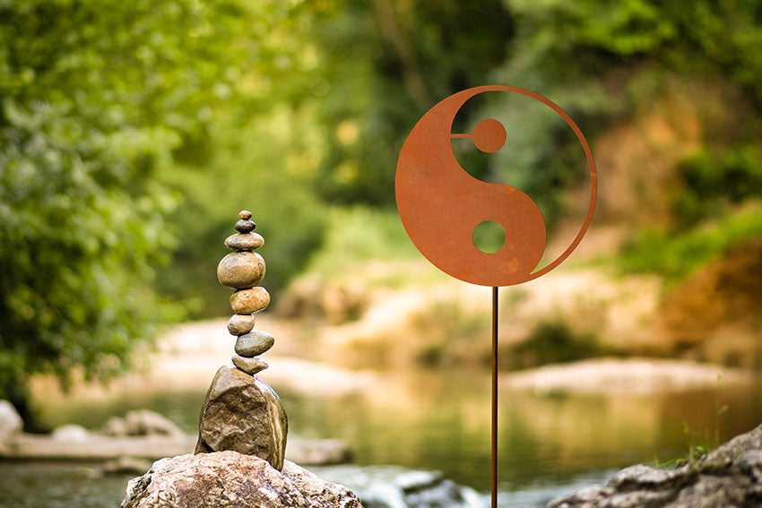 Gartenstab aus Edelrost mit Yin & Yang - Motiv in Rost-Design Dekostab Gartendeko