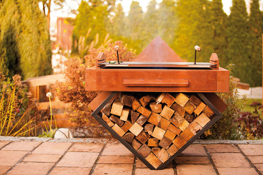 Grill Geometrie - Grillstelle Edelrost mit Holzlege Holzkohlegrill Garten
