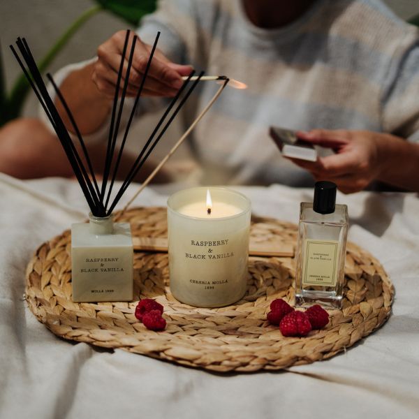 Cereria Molla Duftkerze - Exklusive Handgemachte Sojawachskerze im Glas 230g