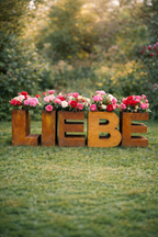 Design Schriftzug LIEBE zum Bepflanzen aus Edelrost – Metall Gartendeko