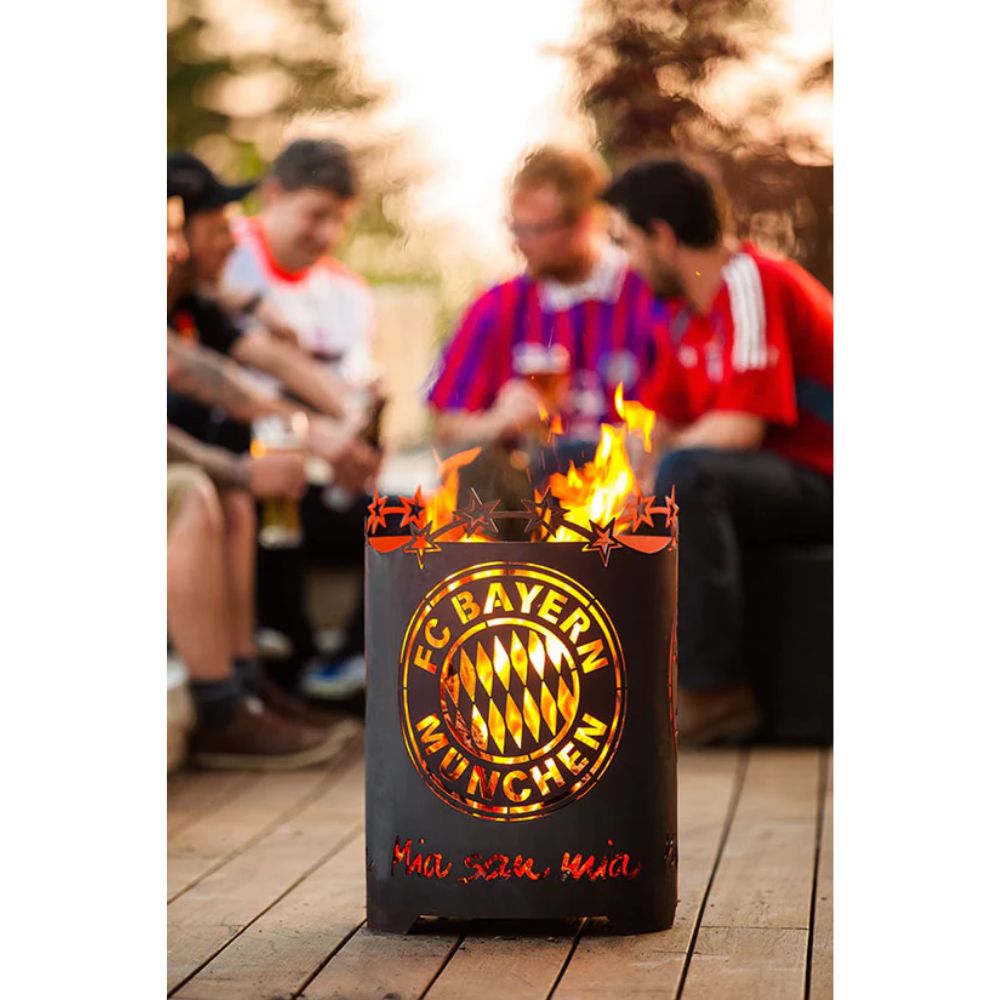 FC Bayern Feuerkorb rund - Mia san Mia im 5 Sterne Edelrost Design Feuerstelle