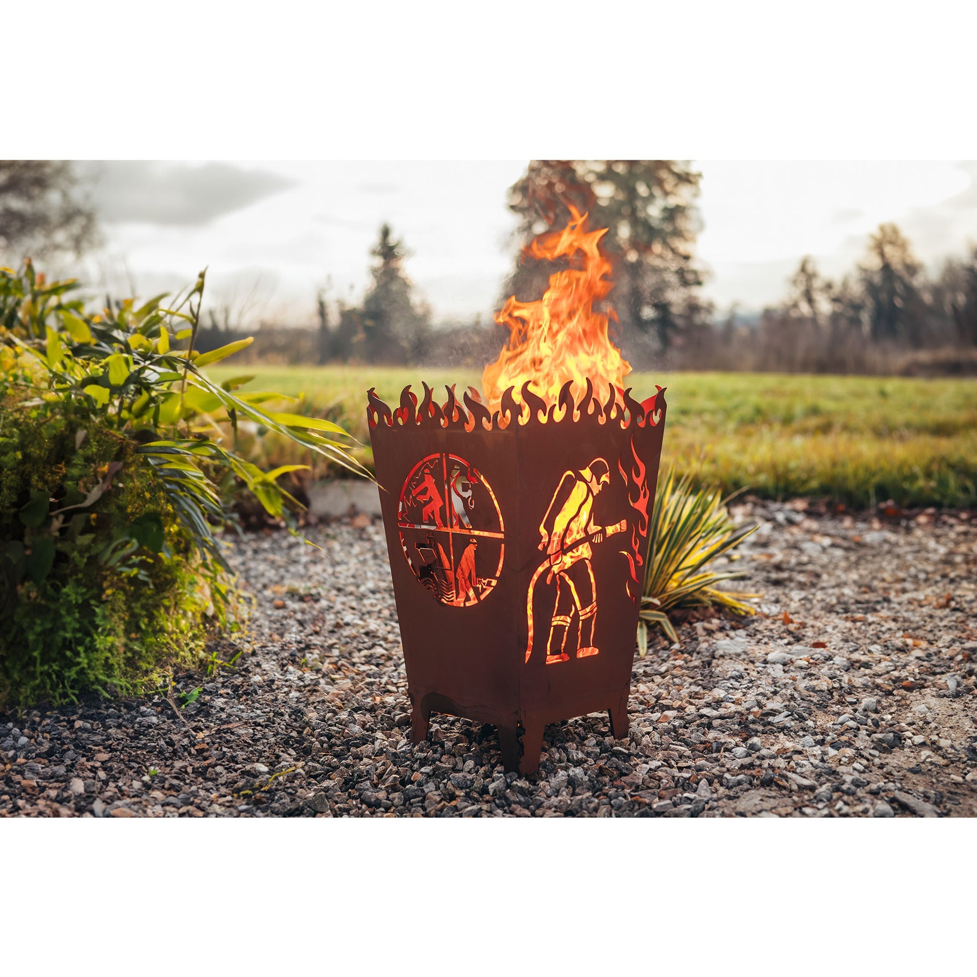 Feuerkorb Feuerwehr Motiv - Feuerstelle im Edelrostdesign Garten-Feuerstelle