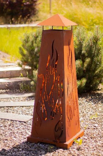 Feuerturm mit Flammen aus Metall, Feuerstelle Outdoor Edelrost