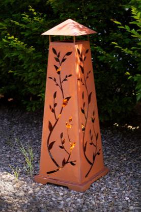 Feuerturm mit Ranken aus Metall Gartenfeuerstelle Edelrost