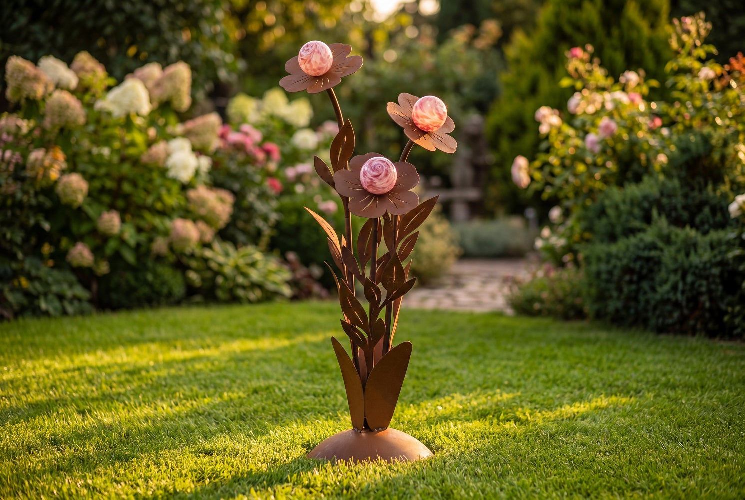 Glasblume Sophia aus Edelrost mit 3 Kugeln Höhe 120 cm Gartenskulptur