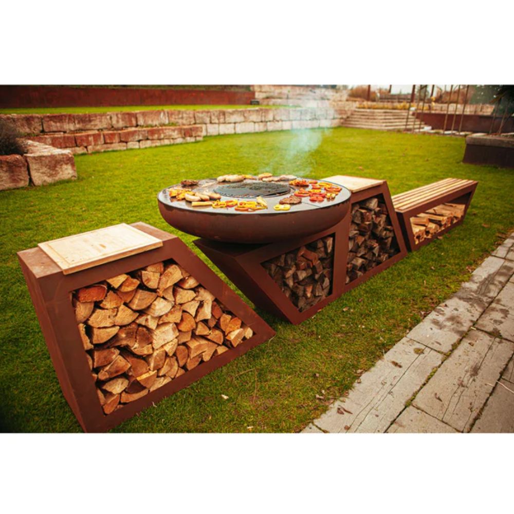 Holzlege mit Schneidebrett Trapez aus Metall im Edelrost Design