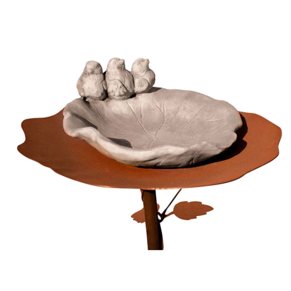 Vogeltränke aus Edelrost mit Polyresin Vögel in Steinoptik inkl. Gartenstecker