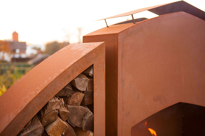 Grill Grillstelle Feuerstelle Holzkohlegrill XL Meridian mit Holzlege Edelrost