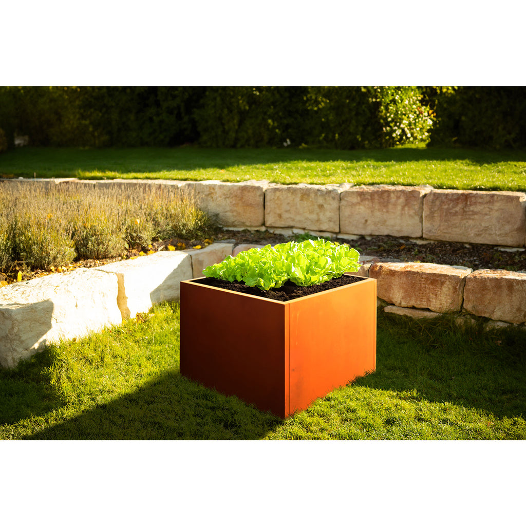 Hochbeet aus Metall mit Edelrost Patina - Gartenbeet individuell gestaltbar