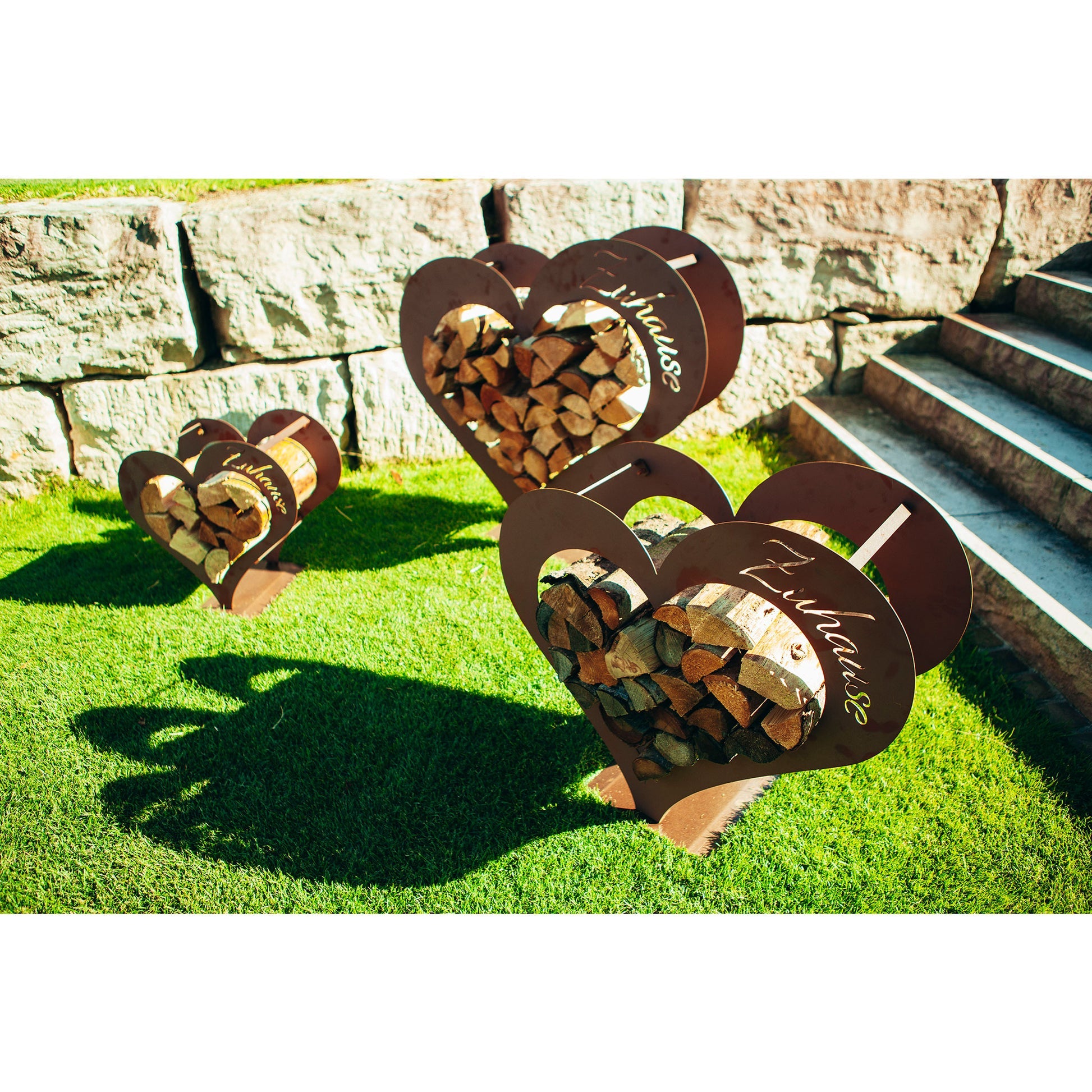 Holzlege aus Metall Herz Zuhause - Kaminholz-Herz Rost für Innen- und Außenbereich