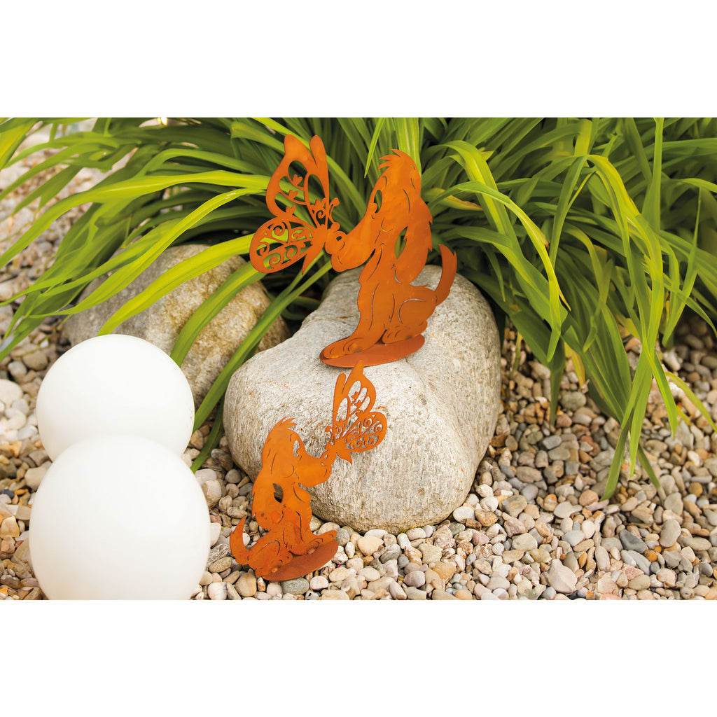 Tierfigur Metall - Hund mit Schmetterling - Edelrost Deko Hundefreund