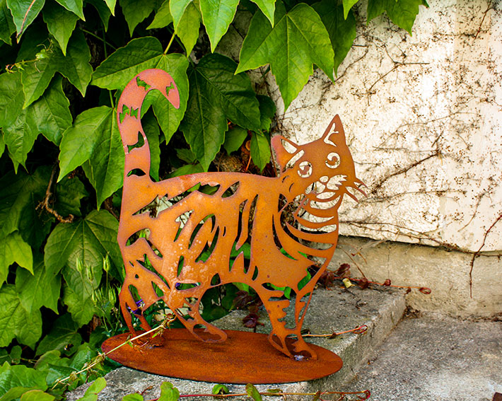 Tierfigur Metall - Katze Tiger - Edelrost Katze getigert auf Platte oder Stab