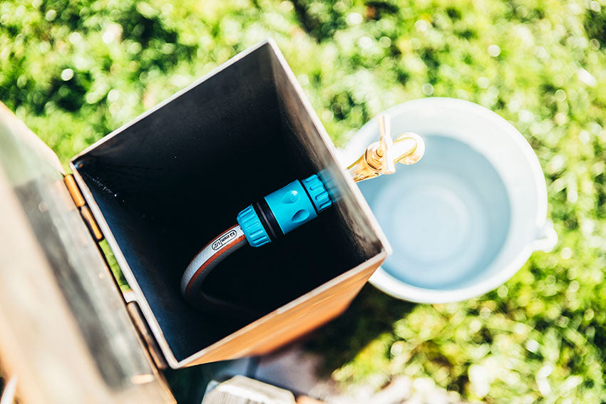 Säule Wasserzapfsäule - Water Tap - aus Edelrost Metall Rostsäule mit Wasserhahn