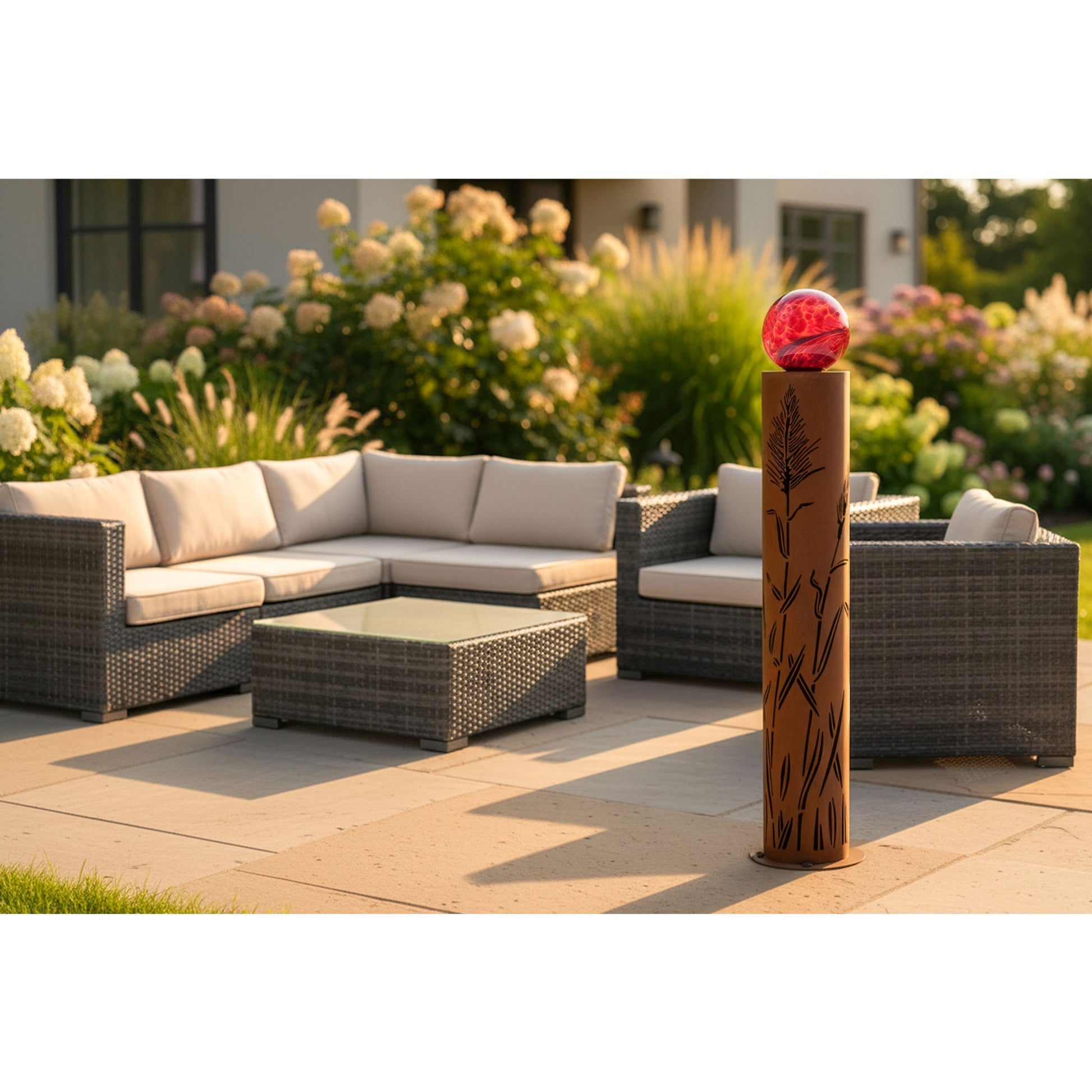 Säule China mit Glaskugel Edelrost Gartensäule aus Metall Höhe 160 cm