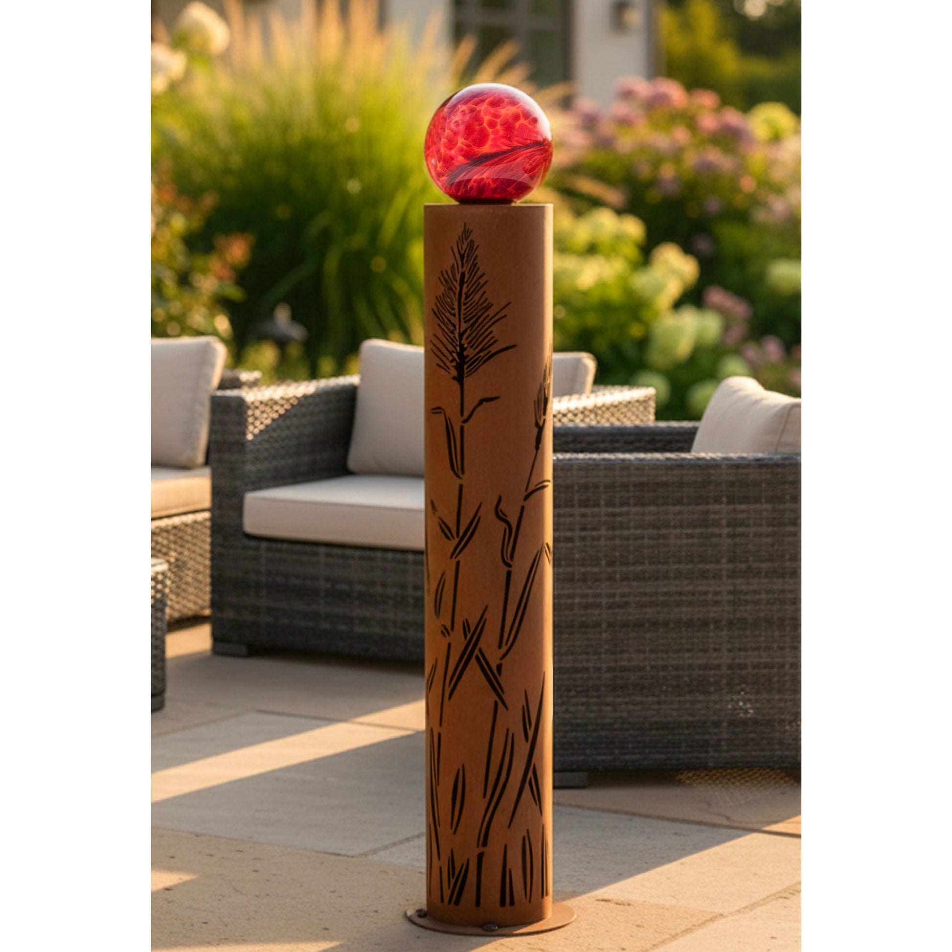 Säule China mit Glaskugel Edelrost Gartensäule aus Metall Höhe 160 cm