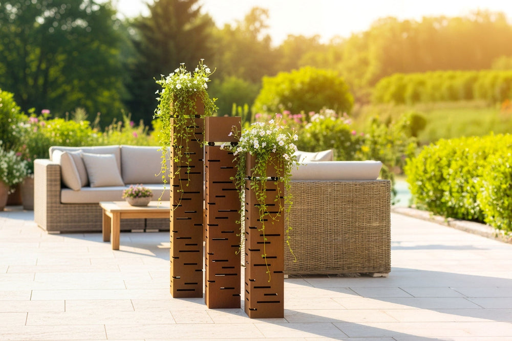 Säule Streifen Edelrost Pflanzsäule aus Metall, beleuchtbar mit Blumentrog