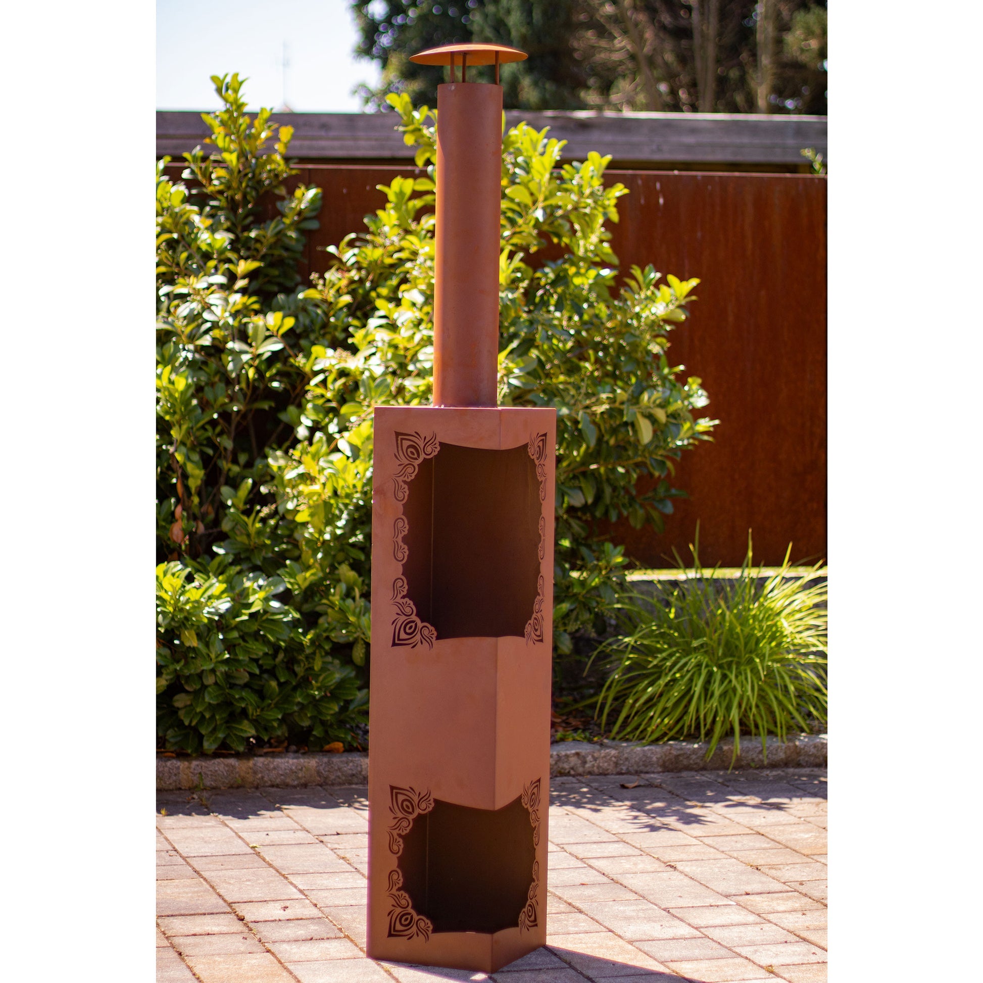 Terrassenofen aus Edelrost Design Gartenofen aus Metall, Made in Germany 196 cm